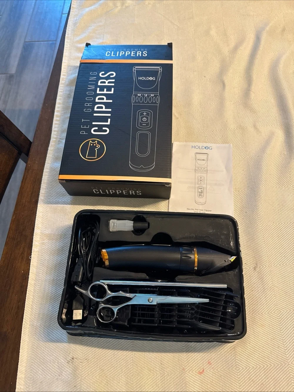 HOLDOG Pet Grooming Clippers - Black with Gold Accents